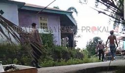 Pria Mabuk Lem Nekat Kejar Polisi dengan Badik, Begini Akhirnya - JPNN.com