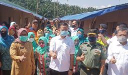 Alhamdulillah, Korban Longsor-Banjir Bogor Menempati Hunian Sementara - JPNN.com