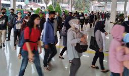 Kurangi Kepadatan KRL, Perum PPD Sediakan 65 Bus Gratis Bagi Warga Bogor & Cikarang - JPNN.com