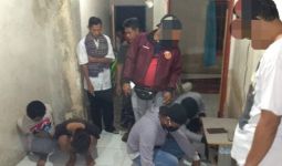 Empat Pemuda yang Tengah Berbuat Terlarang di Sebuah Rumah Digerebek, Lihat Fotonya - JPNN.com