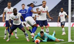 Tottenham Menang Usai Pemain Everton Bunuh Diri, Lloris dan Son Berantem - JPNN.com