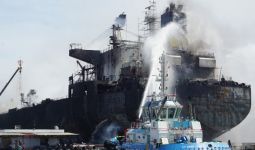 Kapal Tanker di Pelabuhan Belawan Terbakar, Satu Orang jadi Tersangka - JPNN.com