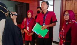 Ada Oknum Janjikan Honorer Diangkat PNS, Klaim Punya Koneksi di DPR - JPNN.com