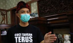 Pak Ganjar Berencana Siapkan Denda untuk ASN Pelanggar Protokol Kesehatan - JPNN.com