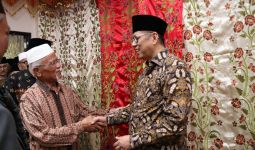 Bantuan Asrama dari Pak Mulyadi Bikin Para Santri Semakin Nyaman & Semangat Belajar - JPNN.com