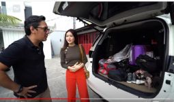 Andre Taulany Kaget Saat Natasha Wilona Buka Bagasi Mobilnya - JPNN.com