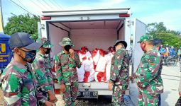 Korban Banjir Luwu Utara Dapat 3 Ribu Paket Sembako dari Jokowi - JPNN.com