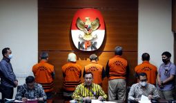 KPK Tetapkan 3 Tersangka Korupsi Proyek Fiktif - JPNN.com