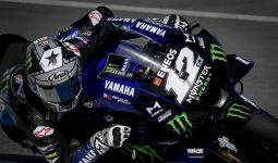 Dramatis, Vinales Bikin Rossi Gigit Jari di FP1 MotoGP Andalusia - JPNN.com