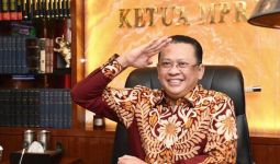 Buka Sidang Tahunan MPR, Begini Pantun Bamsoet di Hadapan Jokowi - JPNN.com