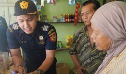 Bea Cukai Riau dan Pekanbaru Gempur Rokok Ilegal Lewat Operasi Pasar - JPNN.com