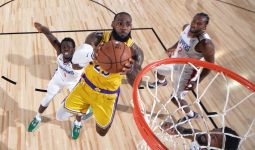 Lakers Vs Clippers: LeBron James Bikin 2 Aksi Dramatis - JPNN.com