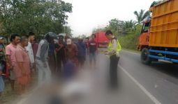 Kecelakaan Maut, Pengendara Tewas di Tempat, Sepeda Motor Sampai Terbakar - JPNN.com