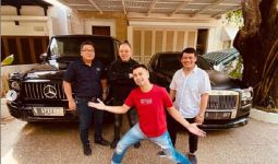 Raffi Ahmad Bakal Jual Dua Mobil Mewahnya untuk DP Bangun Rumah - JPNN.com