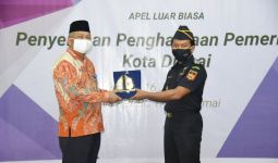 Bea Cukai Terima Penghargaan Pemerintah Kota Dumai - JPNN.com