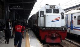 Demo 11 April, Kereta Api Ubah Lokasi Keberangkatan Penumpang KAJJ, Silakan Disimak - JPNN.com