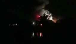 Gudang Senjata Brimob Polda Sumsel Terbakar, Terdengar Bunyi Ledakan - JPNN.com
