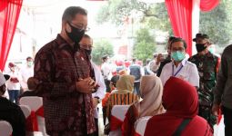 Mensos: Penyaluran BST Gelombang II Dimulai dari Kota Bandung - JPNN.com