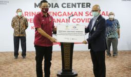 Terima 1.000 Sembako dari Dunia Usaha, Mensos: Wujud Gotong Royong Tangani Covid-19   - JPNN.com
