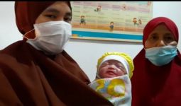 Bayi Ini Ditemukan Dalam Kondisi Menggigil Kedinginan di Jatipulo Palmerah - JPNN.com