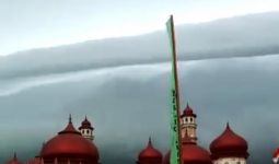 Awan Seperti Tsunami Menghiasi Langit Aceh, Begini Penjelasan BMKG - JPNN.com