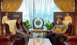 Bamsoet Ajak Ayu Ting Ting Sampaikan Pesan Kebangsaan Melalui Media Sosial - JPNN.com