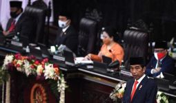 Alasan Presiden Jokowi Asumsikan Ekonomi Indonesia Tahun Depan Bakal Tumbuh Positif Lagi - JPNN.com