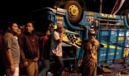 Detik-detik Kecelakaan Maut di Jember, Truk Fuso Mengalami Rem Blong, Ngeri - JPNN.com