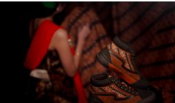 Patrobas Meluncurkan El Clasico, Sepatu Keren Karya Anak Bangsa - JPNN.com