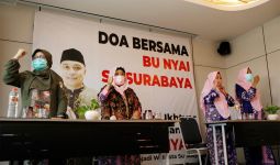 Mengucap Basmalah, Bu Nyai Surabaya Dukung Eri Cahyadi jadi Wali Kota - JPNN.com