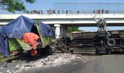 Ini Identitas Korban Kecelakaan Maut di Tol Cipali, Kami Ikut Berduka - JPNN.com