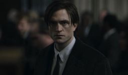Robert Pattinson Positif Covid-19, Syuting The Batman Diundur - JPNN.com
