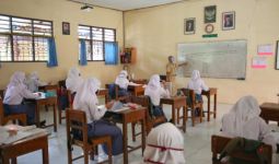 3 Sekolah di Tegal Mulai Pembelajaran Tatap Muka, Begini Kondisinya - JPNN.com