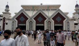 PSBB Jakarta, Pihak Masjid At-Tin Tunggu Keputusan Kemenag - JPNN.com