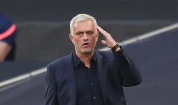 Tottenham Kalah dari Everton, Mourinho Sebut Pemainnya Malas - JPNN.com