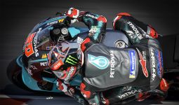 Quartararo Kuasai FP1 MotoGP Emilia Romagna, Rossi Urutan 17 - JPNN.com