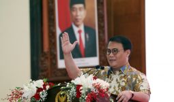 Jokowi Kirim Bunga ke Korut, Basarah: Presiden Menjalankan Politik Bebas Aktif - JPNN.com