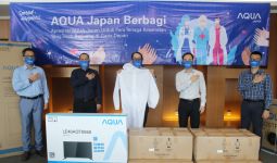 AQUA Japan Salurkan 1.356 unit APD dan Perangkat Elektronik untuk Petugas Kesehatan - JPNN.com