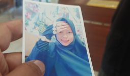 Pamit Kerja, Elvia Ramadani Sudah 16 Hari Hilang, Ibu: Pulang lah, Nak, Kami Menunggumu di Rumah - JPNN.com
