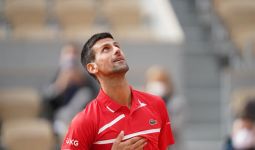 Nyaris Tak Berkeringat, Novak Djokovic Tembus Babak III Roland Garros - JPNN.com