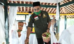 Ziarah ke Makam Pendiri Muhammadiyah, Gus Jazil: Kita Harus Teruskan Perjuangannya - JPNN.com