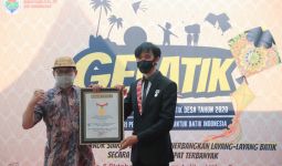 Terbangkan Layang-layang Batik, Kemendes PDTT Pecahkan Rekor Dunia - JPNN.com