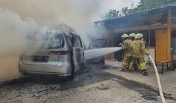 Honda Elysion Ludes Terbakar di Cipayung, Sempat Terdengar Ledakan - JPNN.com