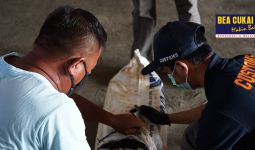 Bea Cukai Gagalkan Peredaran Ratusan Ribu Barang Ilegal di Empat Wilayah - JPNN.com