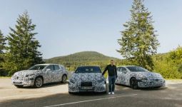 3 SUV Listrik Besutan Mercedes-Benz Disiapkan untuk Tahun Depan - JPNN.com