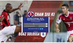 Boaz Solossa dan Chan Siu Ki Bertarung dalam Gol Terbaik Piala AFC - JPNN.com