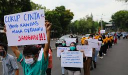 Di Semarang, Pelajar Gelar Aksi Cinta Damai, Bukan Ikut Demo Ricuh - JPNN.com