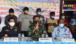 Masuk ke Indonesia Secara Ilegal, 9 WN PNG Diciduk Bea Cukai dan TNI AL - JPNN.com