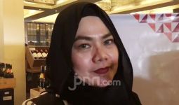 Mantan Suami Beri Jam Tangan Mewah, Sarita Abdul Mukti Bilang Begini - JPNN.com
