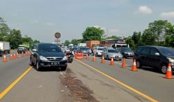 Polisi Terapkan Buka Tutup Tol Layang Japek Imbas Kecelakaan Beruntun - JPNN.com